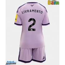Newcastle United Tino Livramento #2 Tredjedraktsett Barn 2026-27 Kortermet (+ Korte bukser)